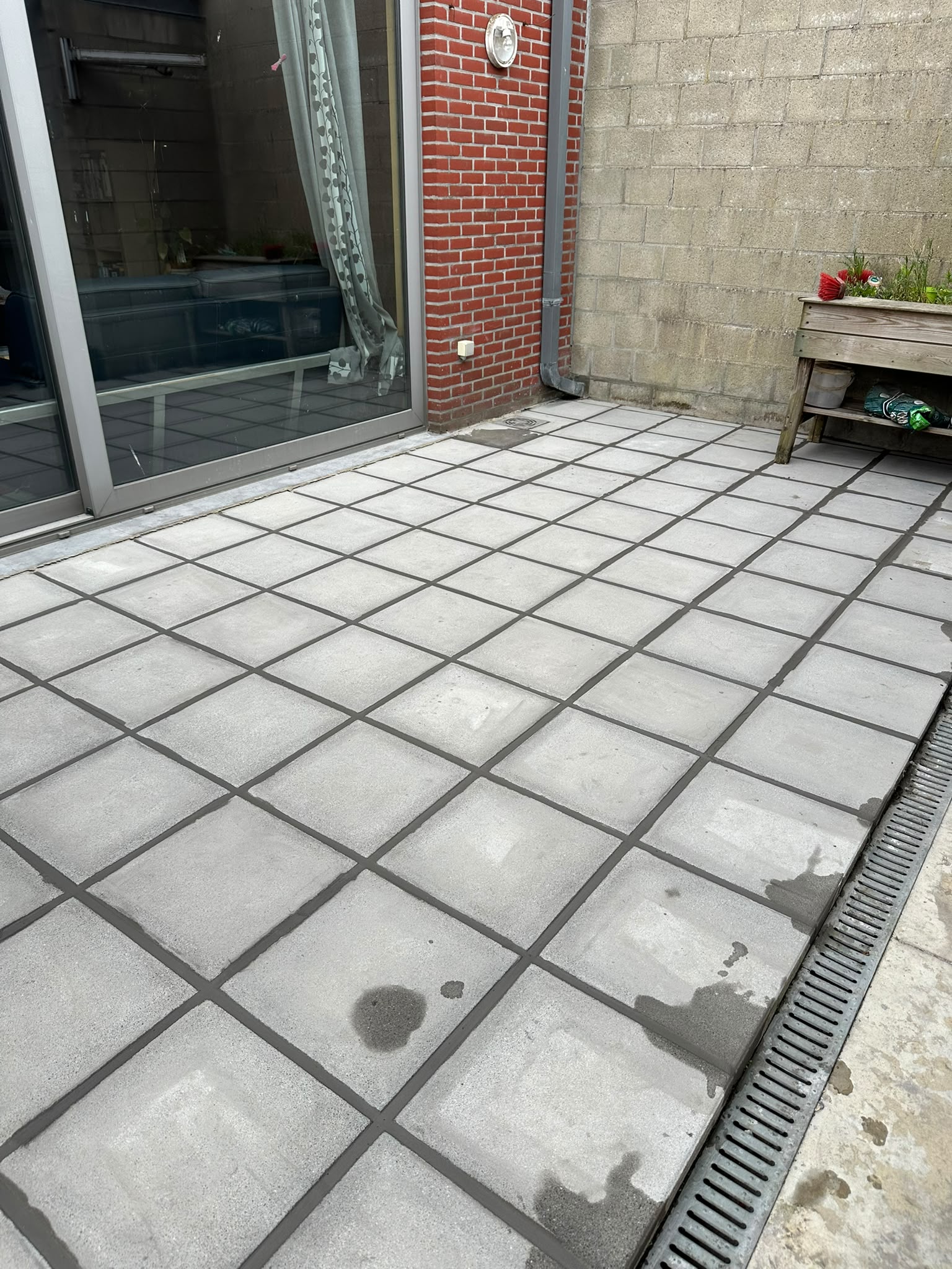 Modern terras in de tuin